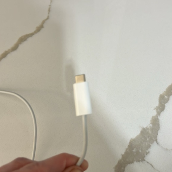 Apple Watch Magnetic Fast Charger - Picture 8 of 9